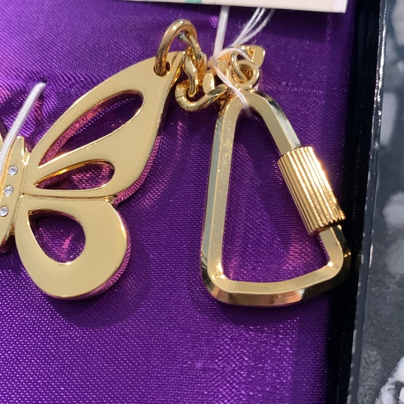 HANAE MORI - Picture 3 of 5